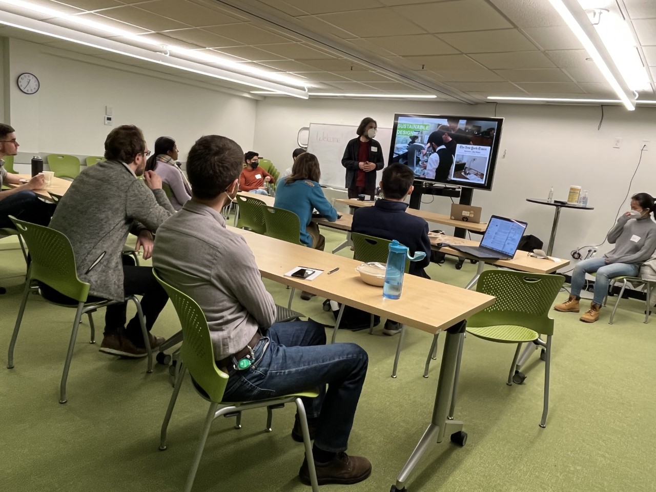 Professor Ben Linder pictured teaching a Lunch and Learn at Greentown Labs.