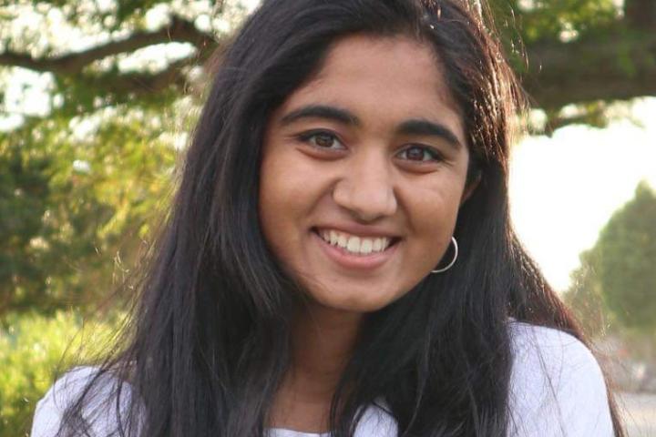 Olin College Admission Ambassador Prisha Sadhwani A photo of a young woman smiling