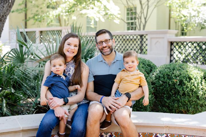 Tommy ’06 and Katy Cecil with their two kids