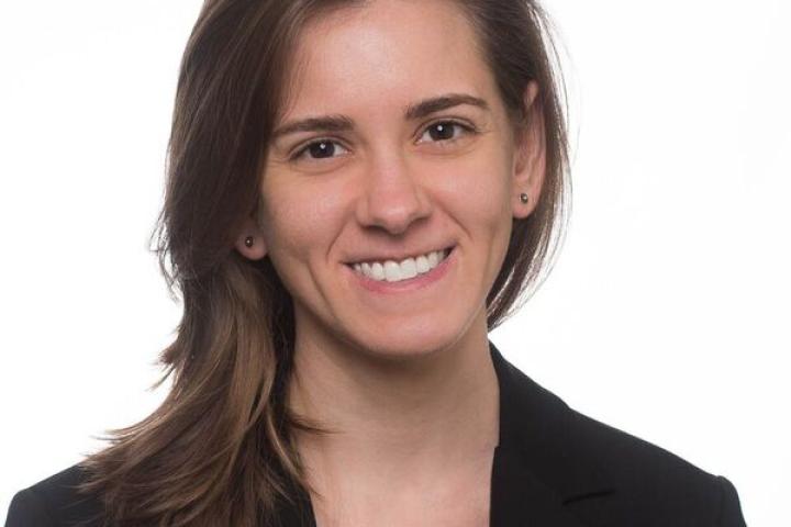 Laura Christakis headshot