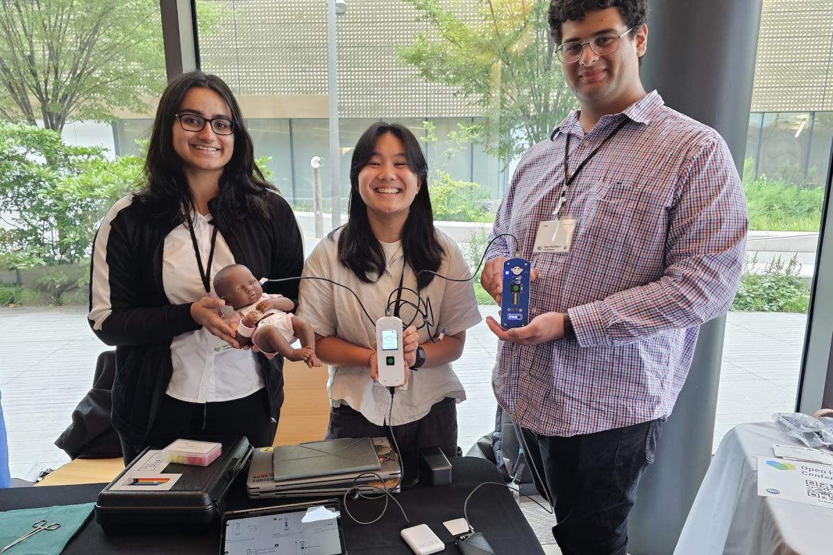 Olin College student researchers demonstrate their reprogrammable user interface prototypes that support early detection of hearing loss in children. Olin College student researchers demonstrate their reprogrammable user interface prototypes that support early detection of hearing loss in children.