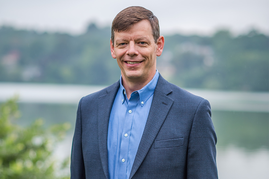 A headshot of Rick Osterberg