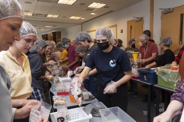 Family Weekend SERV Food Drive